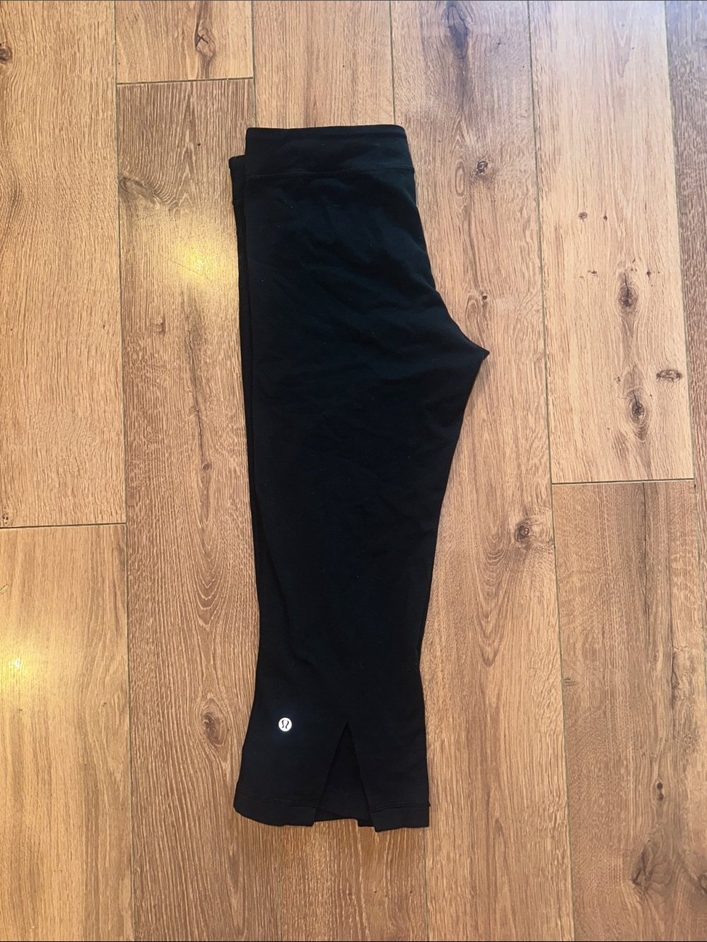 Black Short Leggings with Back Slit - Lululemon